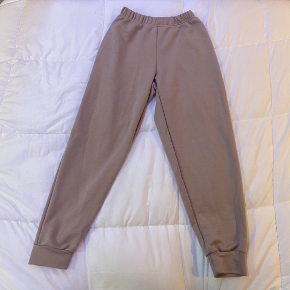 PRETTY LITTLE THING HIGH-WAISTED SWEATPANTS